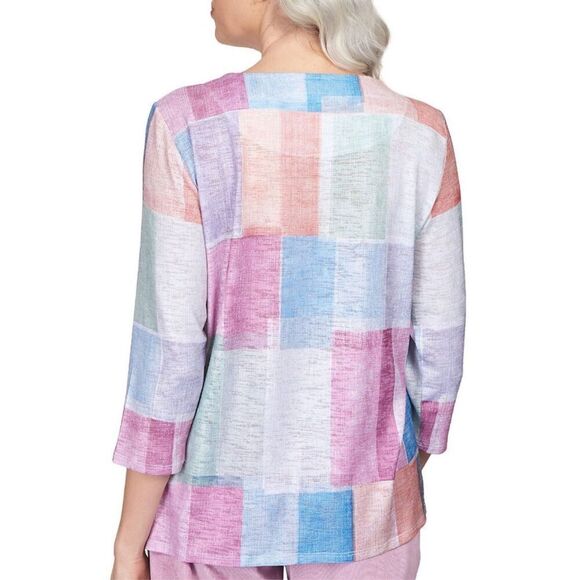 Alfred Dunner Women’s Small Swiss Chalet Checkered Round Neck 3/4 Sleeve Top - Picture 5 of 7